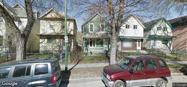 Larawan ng 654 Langside Street sa Winnipeg, Manitoba