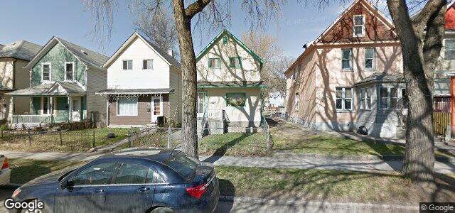 Larawan ng 658 Langside Street sa Winnipeg, Manitoba