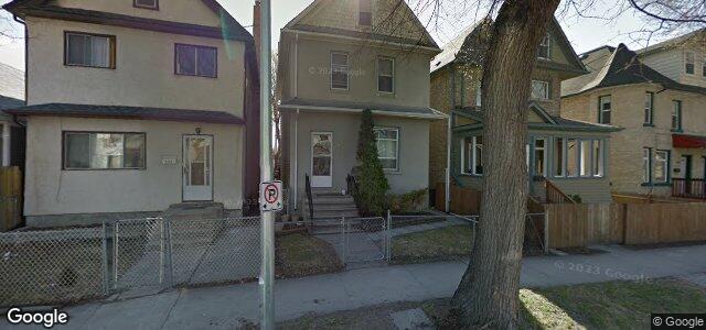 Larawan ng 667 Langside Street sa Winnipeg, Manitoba