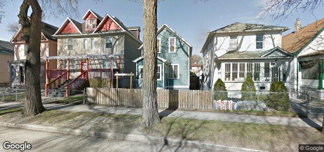 Photo of 668 Langside Street in Winnipeg, Manitoba
