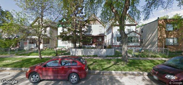 Larawan ng 694 Furby Street sa Winnipeg, Manitoba