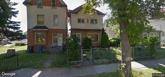 Larawan ng 703 Langside Street sa Winnipeg, Manitoba