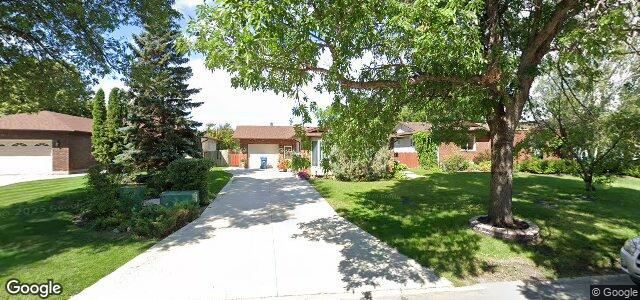 Larawan ng 10 Sunny Hills Road sa Winnipeg, Manitoba