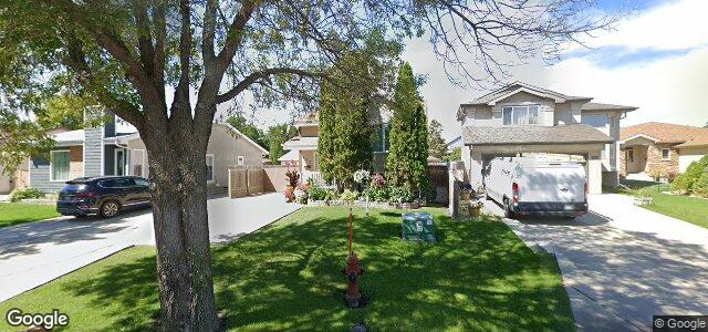 Larawan ng 102 St Moritz Road sa Winnipeg, Manitoba