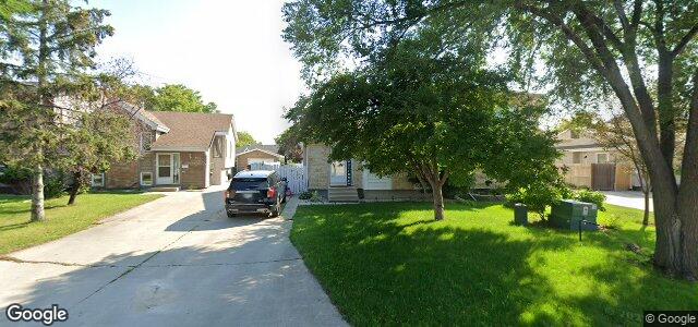 Larawan ng 106 Taunus Drive sa Winnipeg, Manitoba