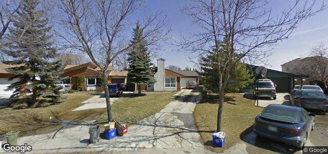 Photo of 119 Thurlby Road in Winnipeg, Manitoba