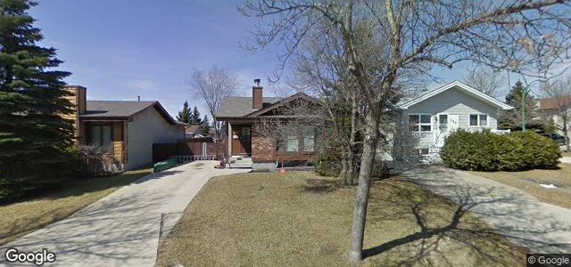 Larawan ng 130 Thurlby Road sa Winnipeg, Manitoba
