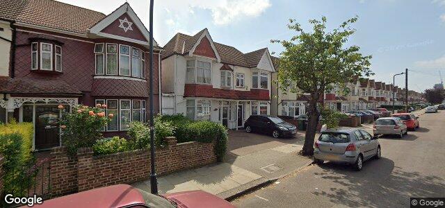 Larawan ng 15 Thurlby Road sa Winnipeg, Manitoba