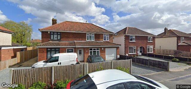 Larawan ng 18 Rushmore Road sa Winnipeg, Manitoba