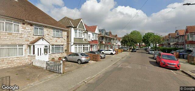 Larawan ng 18 Thurlby Road sa Winnipeg, Manitoba