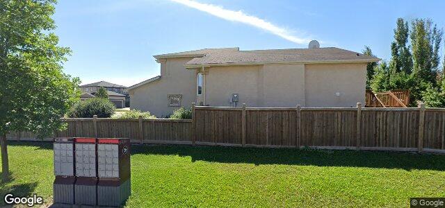 Larawan ng 2 Vintage Hills Court sa Winnipeg, Manitoba