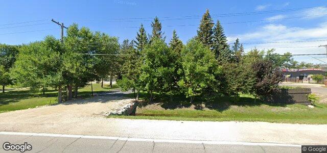 Larawan ng 2060 De Vries Avenue sa Winnipeg, Manitoba