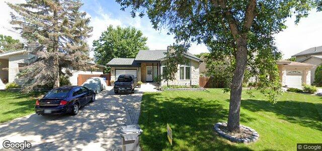 Larawan ng 207 Rushmore Road sa Winnipeg, Manitoba