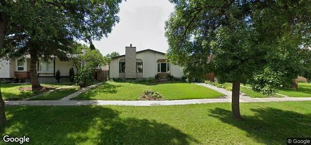 Larawan ng 210 Sun Valley Drive sa Winnipeg, Manitoba