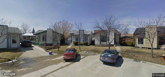 Larawan ng 215 Thurlby Road sa Winnipeg, Manitoba