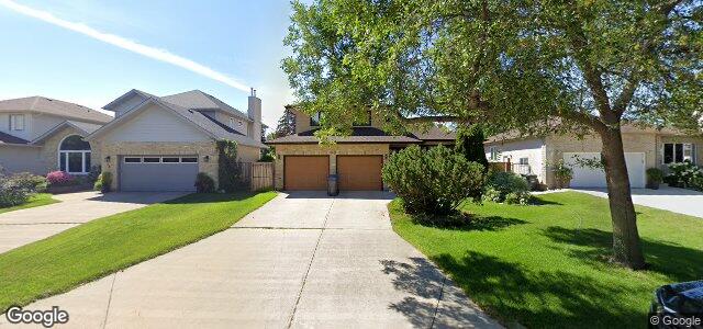 Larawan ng 22 Middlehurst Crescent sa Winnipeg, Manitoba