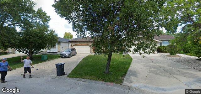 Larawan ng 235 Alberhill Crescent sa Winnipeg, Manitoba