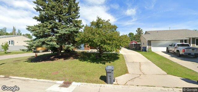 Larawan ng 43 Banff Place sa Winnipeg, Manitoba