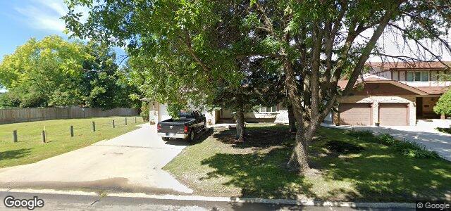 Larawan ng 46 Sunny Hills Road sa Winnipeg, Manitoba