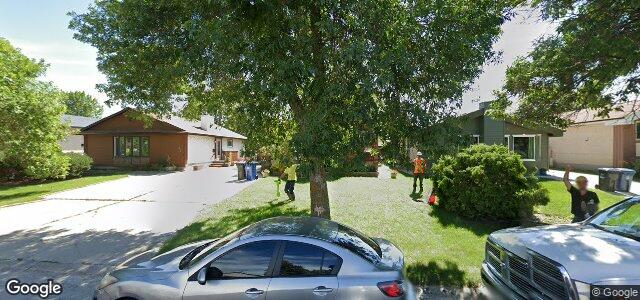 Larawan ng 51 St Moritz Road sa Winnipeg, Manitoba