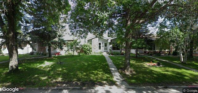 Larawan ng 55 Manthorne Avenue sa Winnipeg, Manitoba