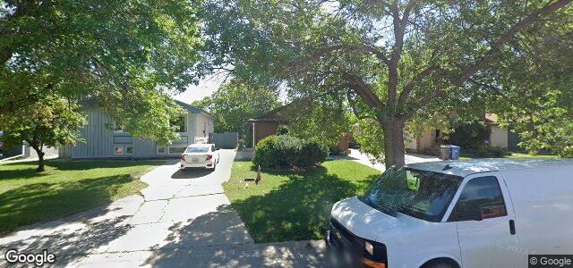 Larawan ng 55 St Moritz Road sa Winnipeg, Manitoba