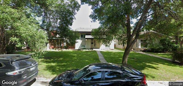 Larawan ng 67 Manthorne Avenue sa Winnipeg, Manitoba
