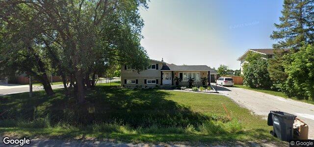 Larawan ng 700 Bonner Avenue sa Winnipeg, Manitoba