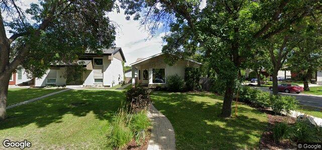 Larawan ng 71 Manthorne Avenue sa Winnipeg, Manitoba