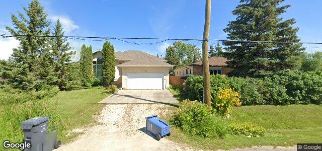 Larawan ng 725 Knowles Avenue sa Winnipeg, Manitoba