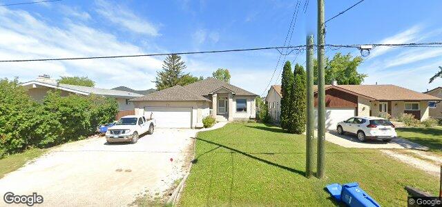 Larawan ng 741 Bonner Avenue sa Winnipeg, Manitoba