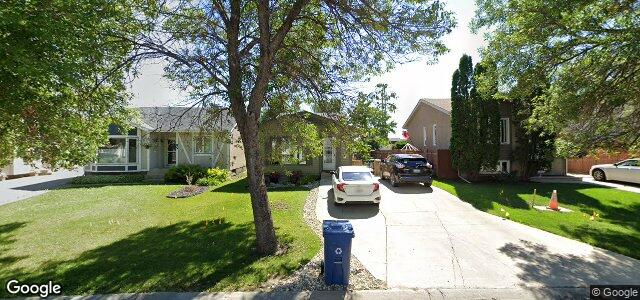 Larawan ng 81 St Moritz Road sa Winnipeg, Manitoba