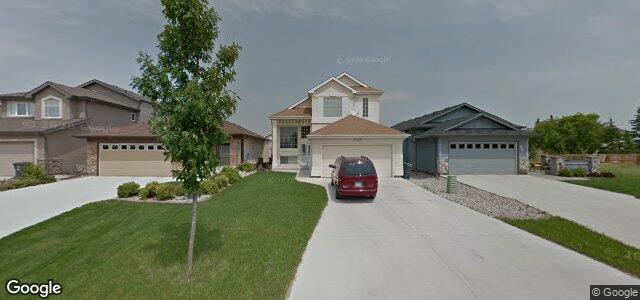 Photo of 827 Headmaster Row in Winnipeg, Manitoba