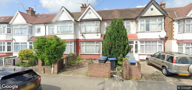 Larawan ng 90 Thurlby Road sa Winnipeg, Manitoba