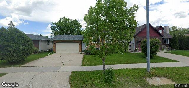 Larawan ng 1005 Mcleod Avenue sa Winnipeg, Manitoba