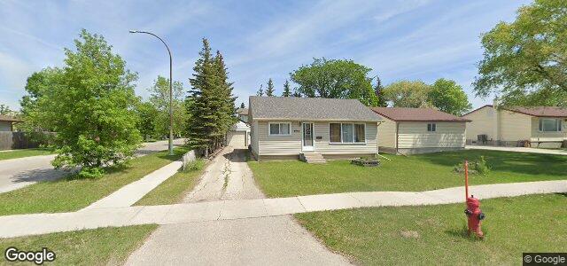 1061 Mcleod Avenue（加拿大曼尼托巴省溫尼伯市）房屋照片