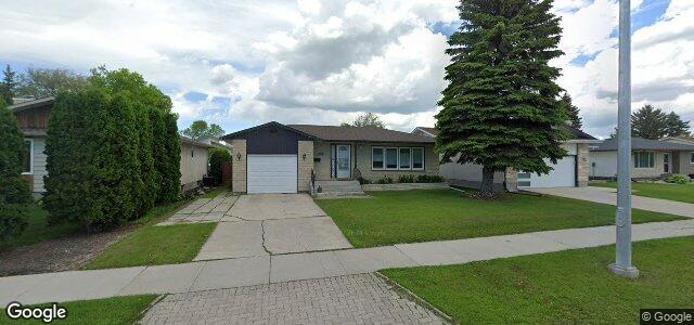 Larawan ng 1075 Mcleod Avenue sa Winnipeg, Manitoba