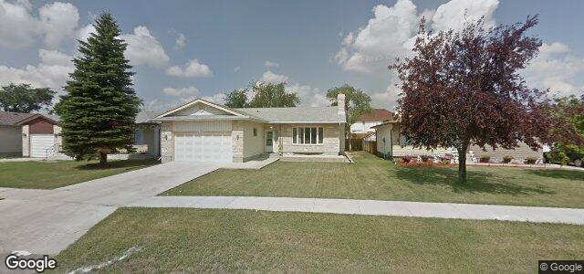 Larawan ng 1083 Mcleod Avenue sa Winnipeg, Manitoba