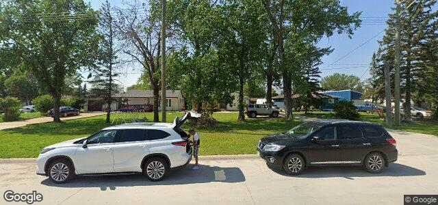 Larawan ng 1490 Molson Street sa Winnipeg, Manitoba