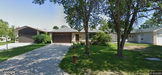 Larawan ng 250 Mahonee Drive sa Winnipeg, Manitoba