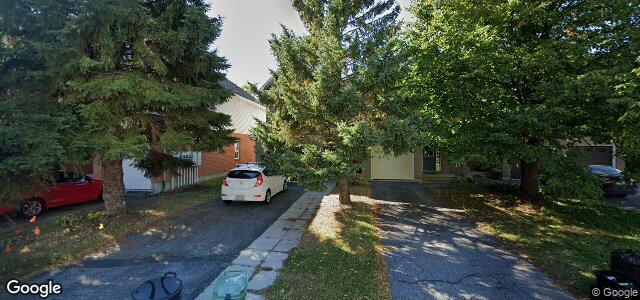 Larawan ng 42 Thornbury Crescent sa Winnipeg, Manitoba