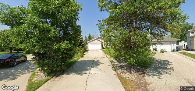 Larawan ng 90 Mahonee Drive sa Winnipeg, Manitoba