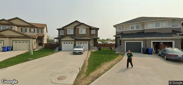 Larawan ng 110 Village Cove sa Winnipeg, Manitoba