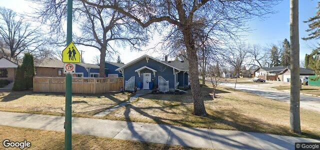 Larawan ng 100 Thorndale Avenue sa Winnipeg, Manitoba