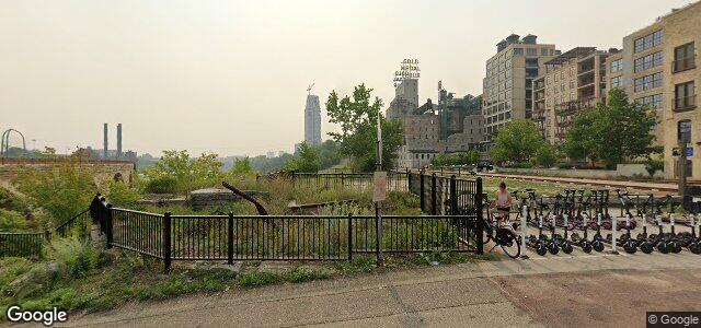 Larawan ng 103 Portland Avenue sa Winnipeg, Manitoba