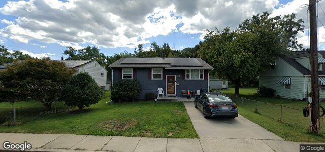 Larawan ng 107 Frederick Avenue sa Winnipeg, Manitoba