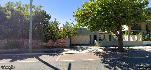 Larawan ng 13 Ashton Avenue sa Winnipeg, Manitoba