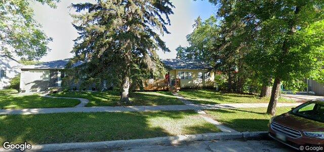 Larawan ng 131 Lennox Avenue sa Winnipeg, Manitoba