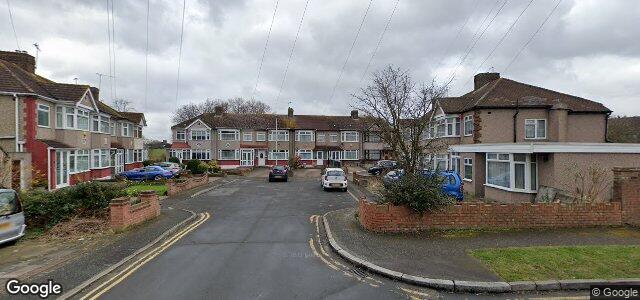 Larawan ng 14 Barton Avenue sa Winnipeg, Manitoba