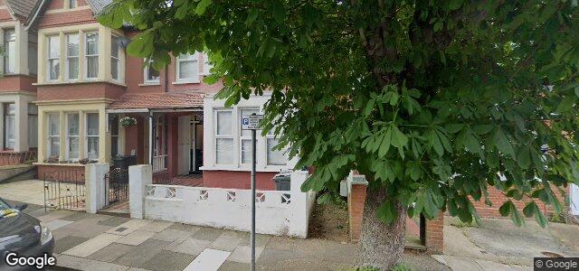 Larawan ng 15 Portland Avenue sa Winnipeg, Manitoba